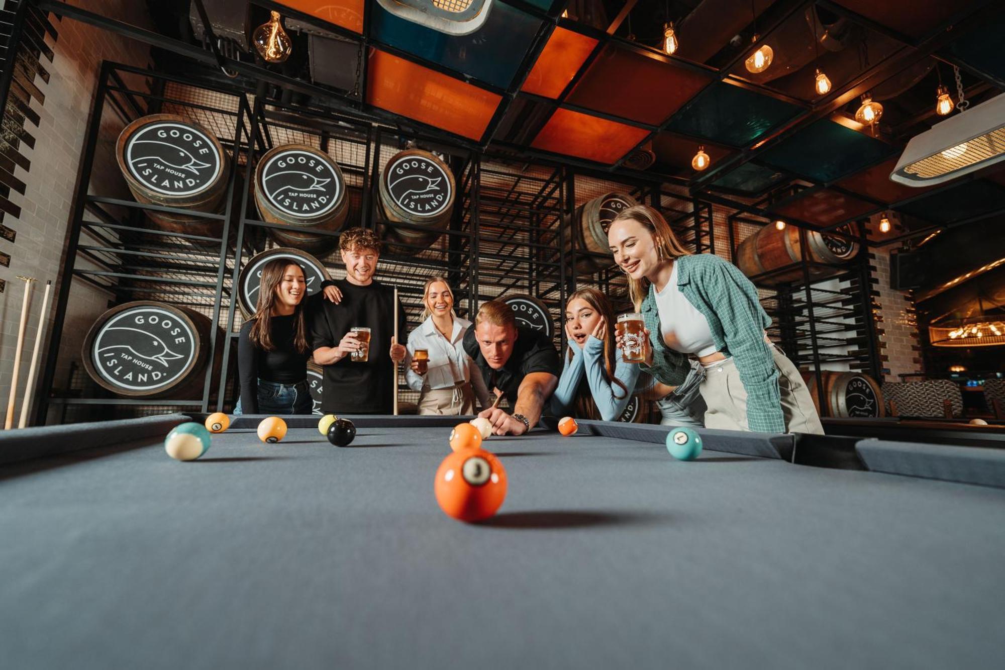Five Luxe Hotel Dubai Exterior photo Pool players