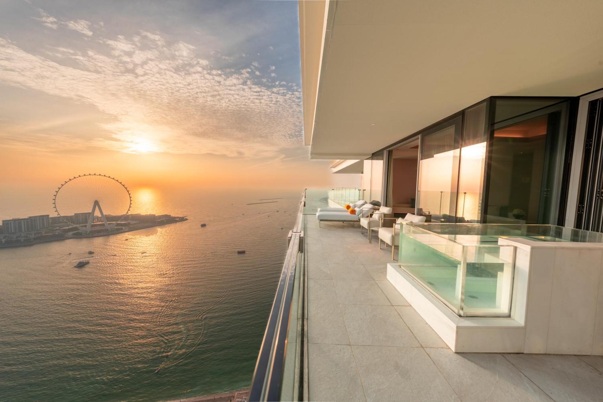 Five Luxe Hotel Dubai Exterior photo View of the Dubai Marina from the balcony of a Jumeirah at the Beach apartment