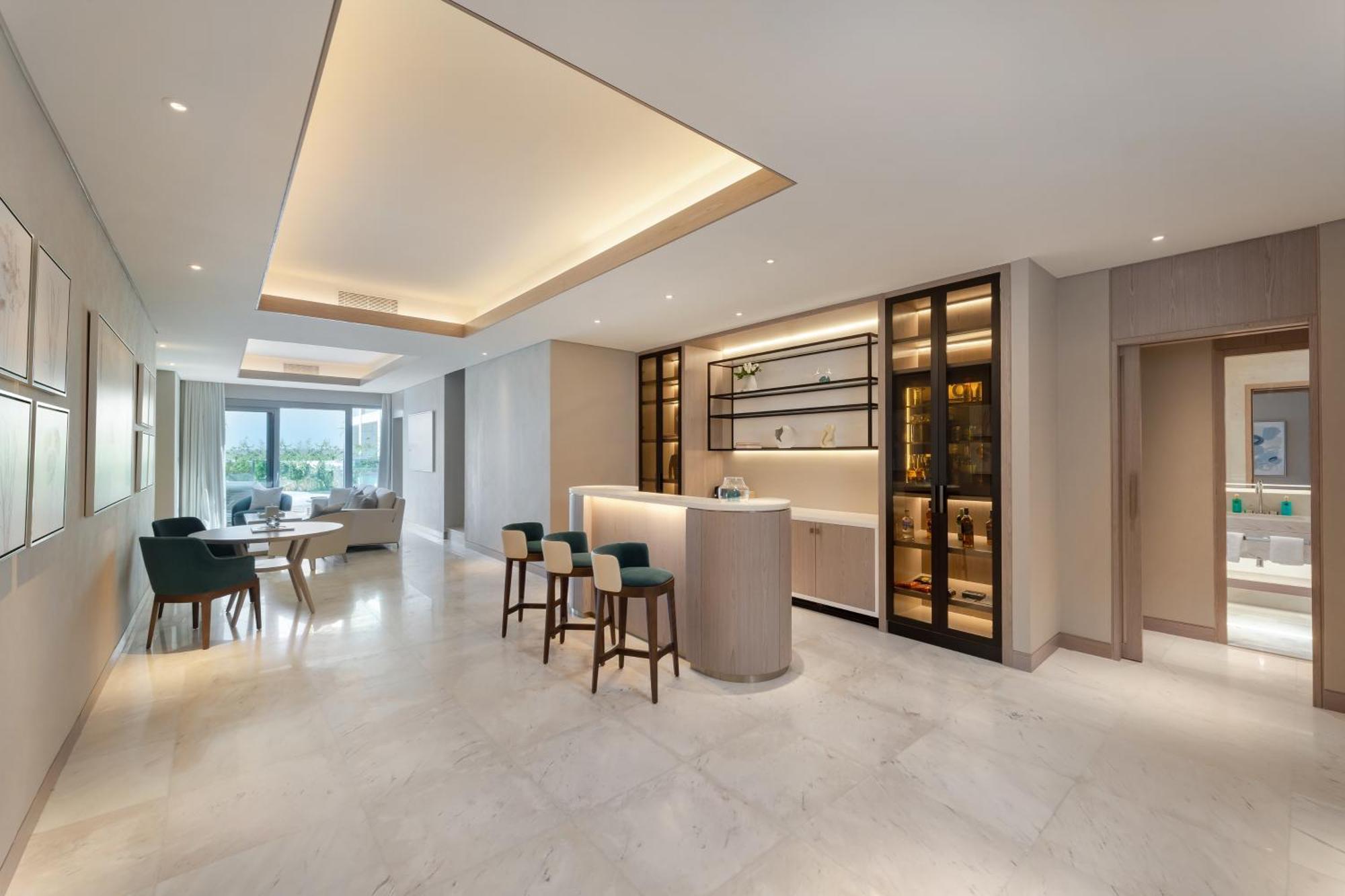 Five Luxe Hotel Dubai Exterior photo The interior of a typical apartment