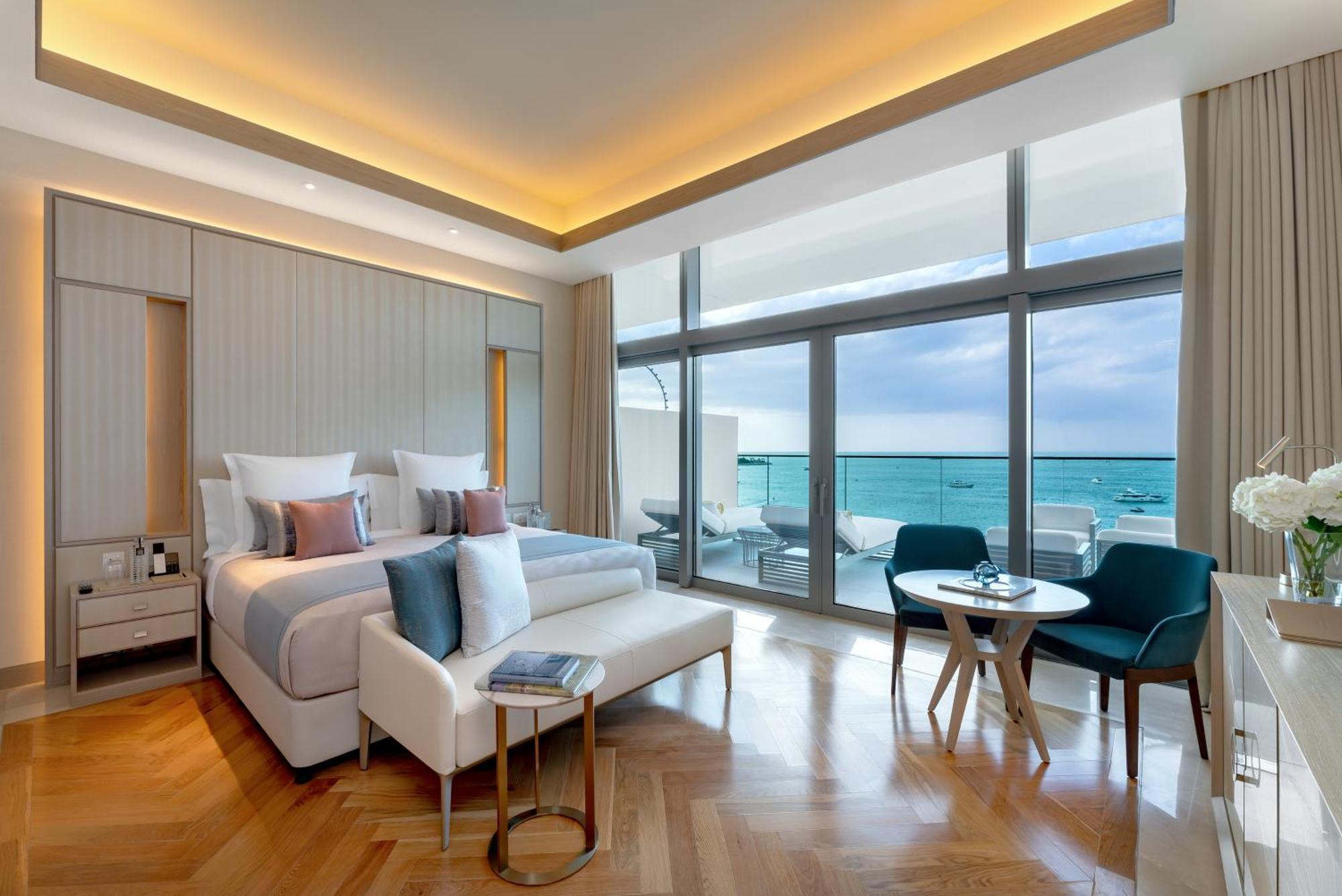 Five Luxe Hotel Dubai Exterior photo A bedroom at the hotel